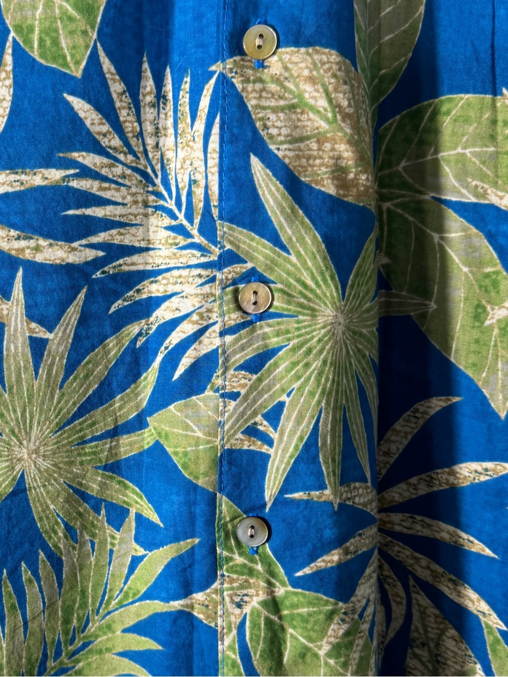 Tori Richard Hawaii Cotton Lawn Aloha Shirt Menās Large Blue Palm Print Made USA - Picture 7 of 9